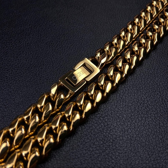 18k Gold Miami Cuban Link Chain Necklace - Picture 4 of 6